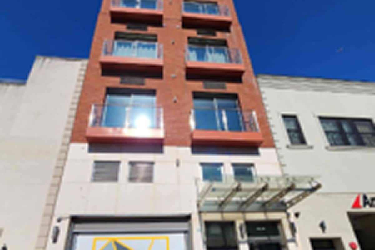 "The Modernist Hotel" with meeting room, computer room, fitness center